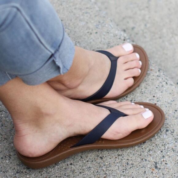 Okabashi Breeze Size M (6.5-7.5) Blue/Gray Flip Flops Black Slip-Resistant Soles - Picture 10 of 10